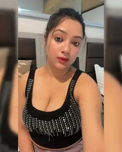 Call Girls Service Vazhapadi