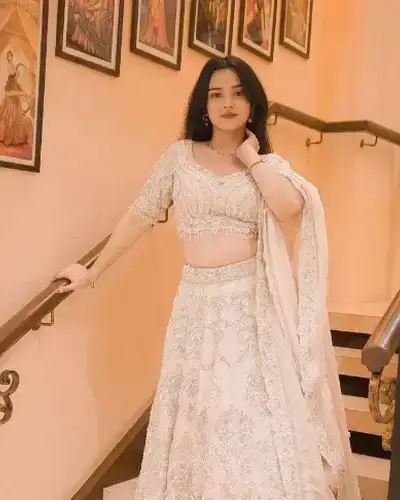Escort Service In Vazhapadi